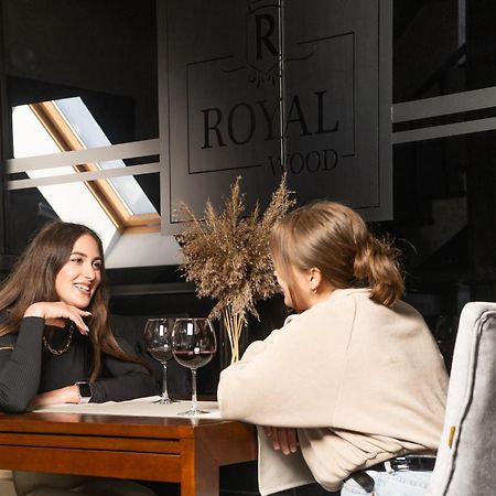 Royal Wood Hotel Rokytne  外观 照片