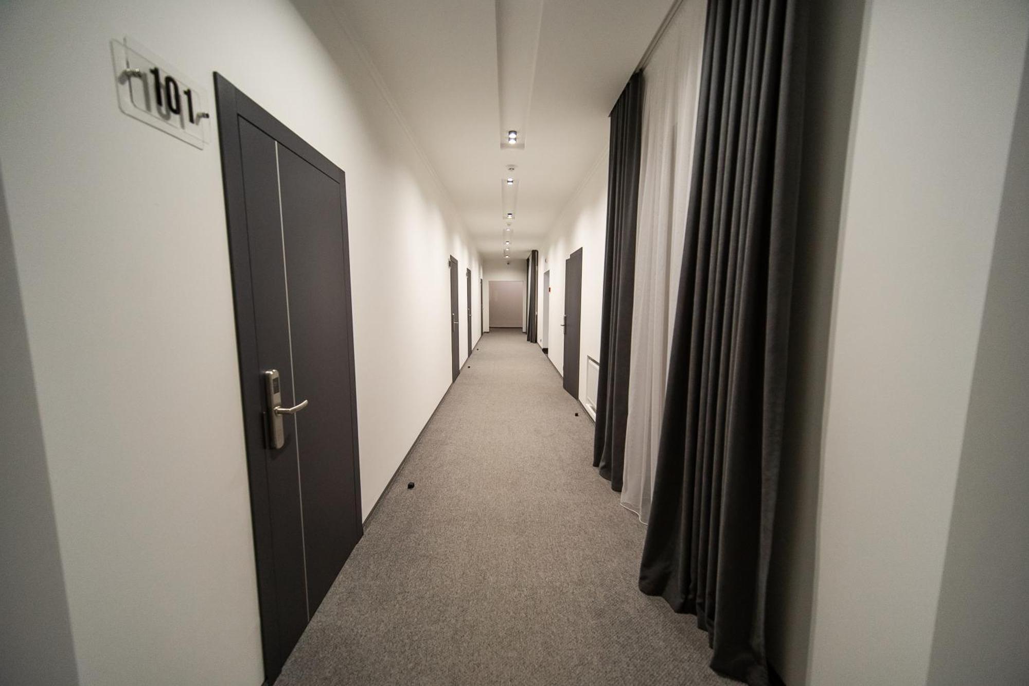 Royal Wood Hotel Rokytne  外观 照片