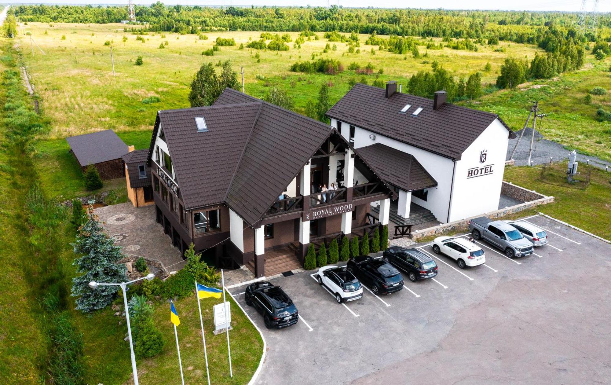 Royal Wood Hotel Rokytne  外观 照片