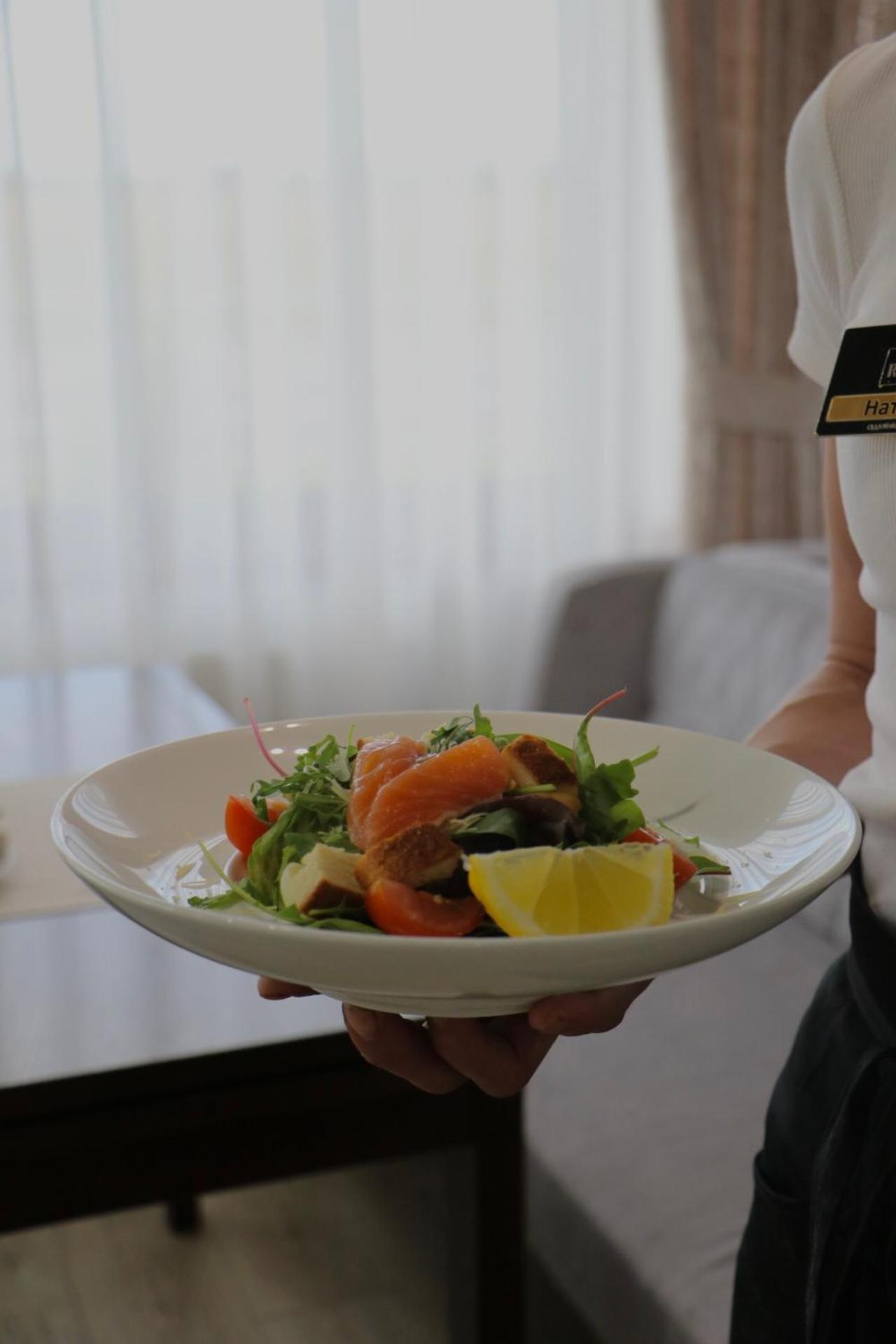 Royal Wood Hotel Rokytne  外观 照片